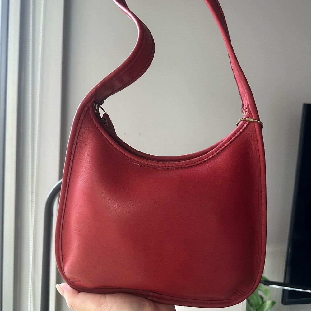 Vintage Coach Ergo Mini Zip 9020 Red